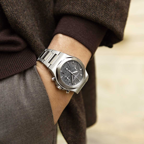 detail Girard-Perregaux Laureato Chronograph TI49 81020-21-3263-1CM