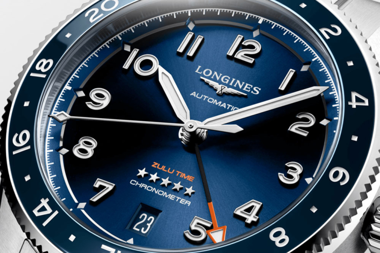 detail Longines Spirit Zulu Time L3.802.4.93.6