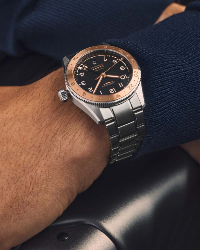 detail Longines Spirit Zulu Time 1925 L3.803.5.53.6