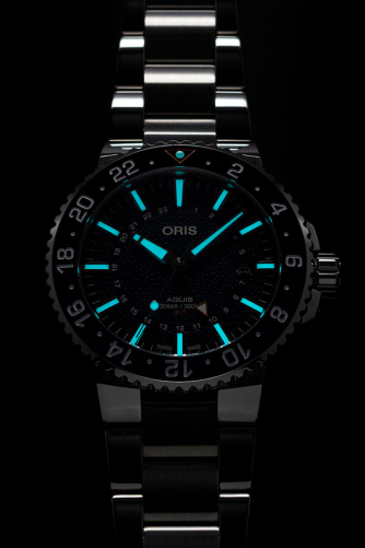 detail Oris aquis Whale Shark Limited Edition 01 798 7754 4175-Set