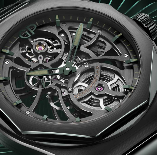 detail Girard-Perregaux Laureato Skeleton Aston Martin Edition 81015-32-3538-32A