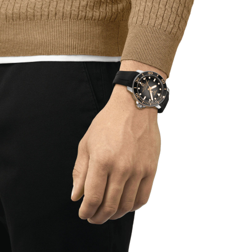 detail Tissot Seastar 2000 Professional Powermatic 80 T120.607.17.441.01