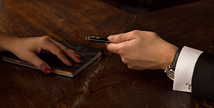 detail Montblanc Heritage Rouge et Noir Tropic Brown Special Edition 116553
