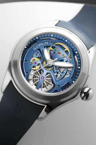 detail Corum Bubble 47 Skeleton 082.400.20/0373 SQ13