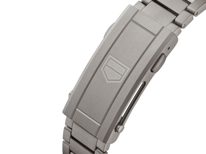 detail Tag Heuer Aquaracer Professional 300 WBP208B.BF0631