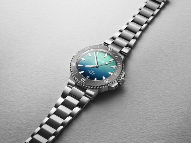 detail Oris Aquis Great Barrier Reef Limited Edition 01 400 7790 4185-Set