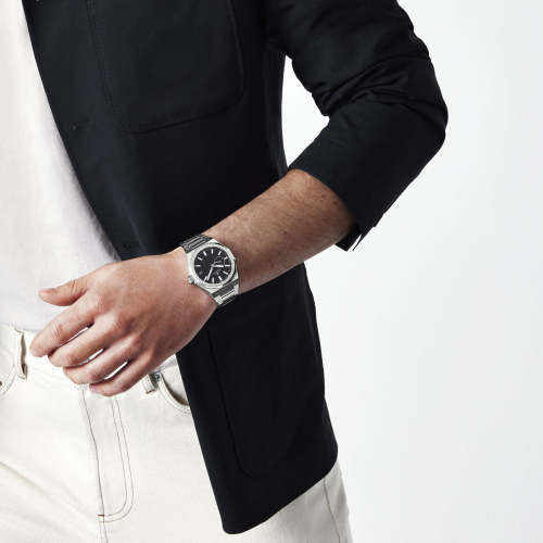 detail Zenith Defy Skyline 03.9300.3620/21.I001