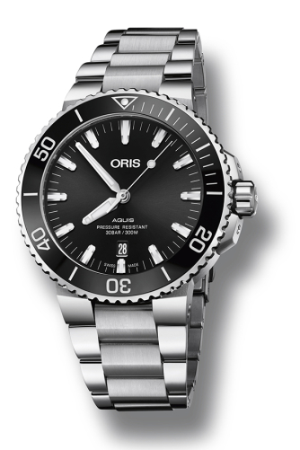 detail Oris Aquis Date 01 733 7730 4134-07 8 24 05PEB