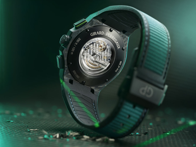 detail Girard-Perregaux Laureato Absolute Chronograph Aston Martin F1 Edition