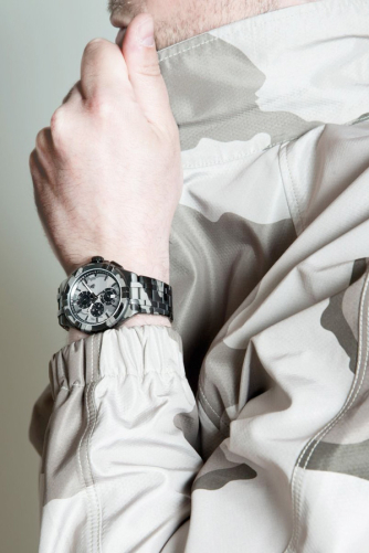 detail Maurice Lacroix Aikon Chronograph Camouflage 44mm AI1018-PVB02-336-1