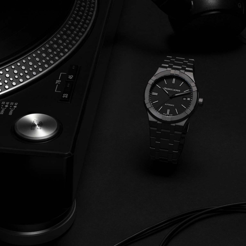 detail Maurice Lacoix Aikon Automatic Ceramic 42mm AI6008-CRM22-330-2