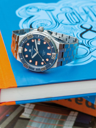 detail Maurice Lacroix Venturer 43mm Limited Edition AI6058-SS002-431-1