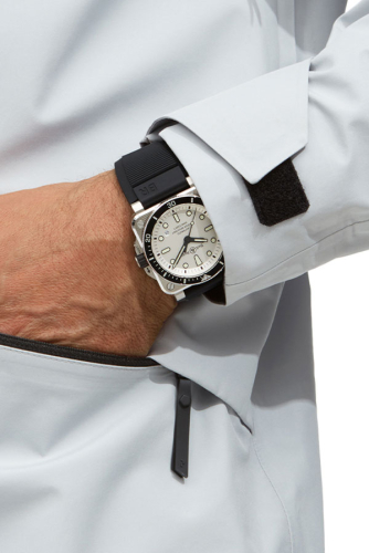 detail Bell & Ross BR03-92 Diver White BR0392-D-WH-ST/SRB