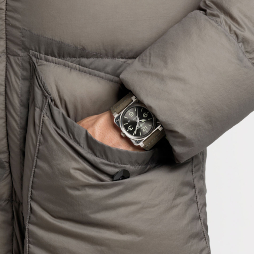 detail Bell & Ross BR 03-92 Grey Lum BR0392-GC3-ST/SCA
