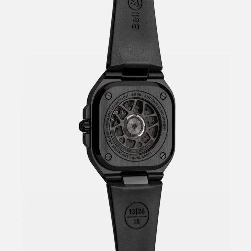 detail Bell & Ross BR 05 Black Ceramic BR05A-BL-CE/SRB
