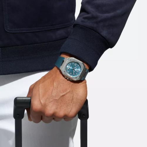 detail Bell & Ross BR 05 GMT Sky Blue BR05G-PB-ST/SRB