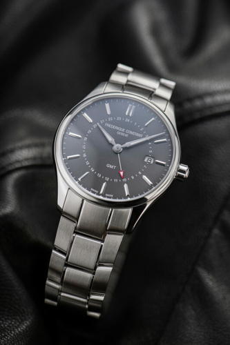 detail Frederique Constant Classics Quartz GMT FC-252DGS5B6B