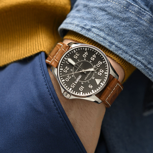 detail Hamilton Khaki Aviation Day Date Automatic H64715885