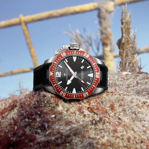 detail Hamilton Khaki Navy Frogman Titanium Automatic H77805335