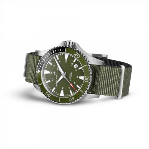 detail Hamilton Khaki Navy Scuba Auto H82375961