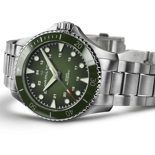 detail Hamilton Khaki Navy Scuba Auto H82525160