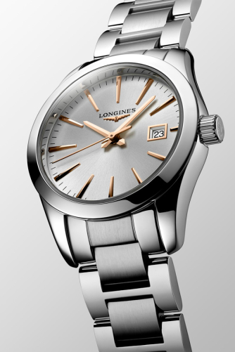 detail Longines Conquest Classic L2.286.4.72.6