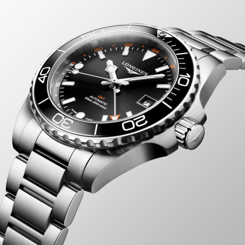 detail Longines HydroConquest GMT L3.790.4.56.6