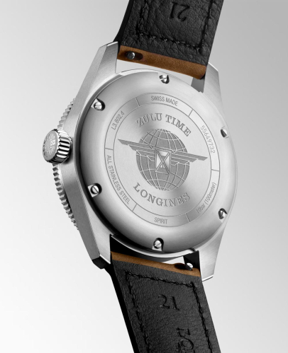 detail Longines Spirit Zulu Time L3.802.4.63.2