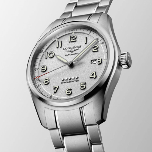 detail Longines Spirit L3.811.4.73.6
