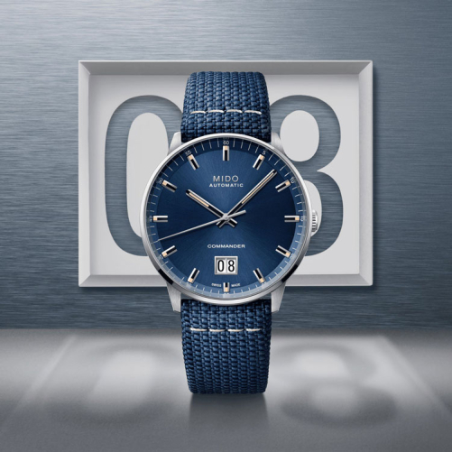 detail Mido Commander Big Date M021.626.17.041.00
