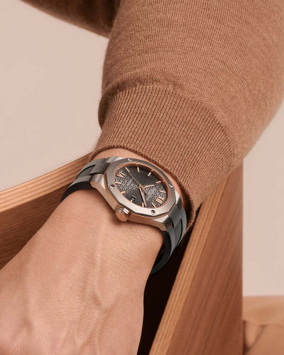 detail Baume & Mercier Riviera M0A10660