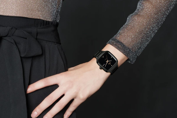 detail Rado True Square Automatic Diamonds R27078722