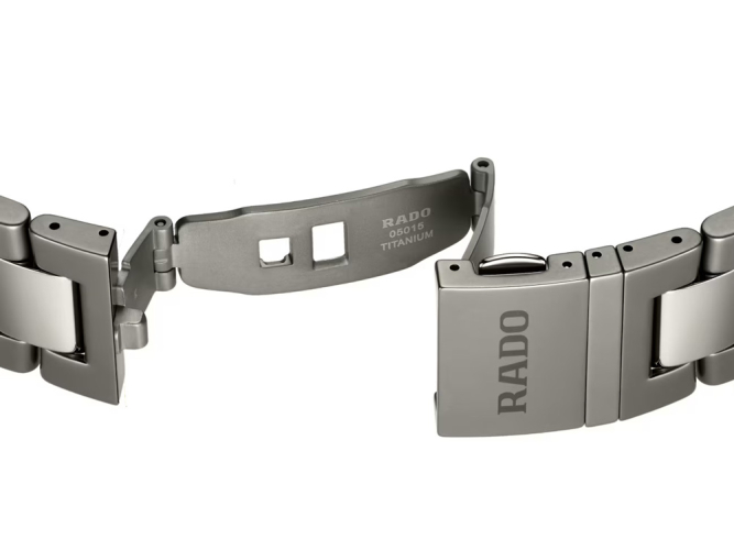 detail Rado Captain Cook High-Tech Ceramic Automatic Chronograph R32189313