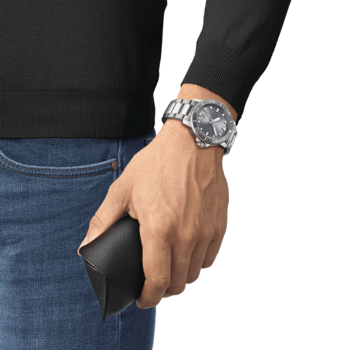 detail Tissot Seastar 1000 Powermatic 80 T120.407.11.081.01