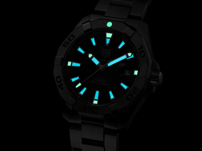 detail Tag Heuer Aquaracer WBD1110.BA0928
