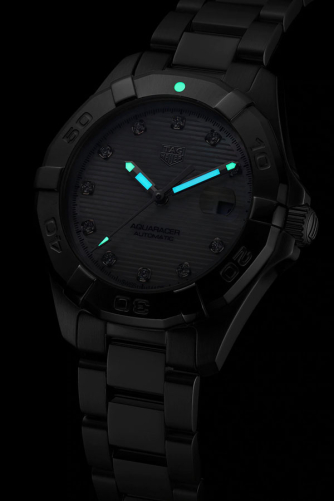 detail Tag Heuer Aquaracer WBD2313.BA0740