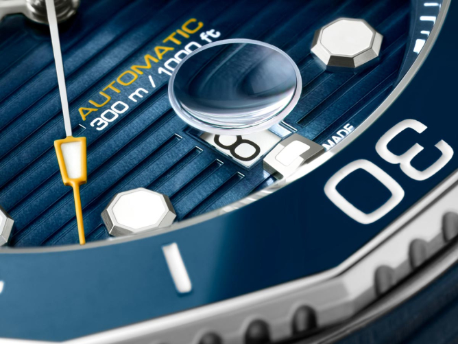 detail Tag Heuer Aquaracer Professional 300 WBP201B.FT6198