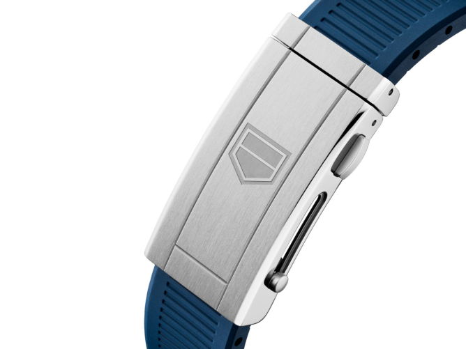 detail Tag Heuer Aquaracer Professional 300 WBP201B.FT6198