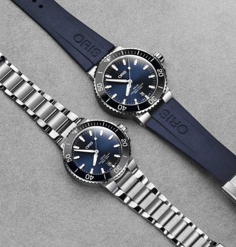 detail Oris Aquis Date 01 733 7730 4135-07 4 24 65EB