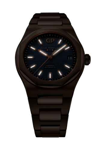 detail Girard-Perregaux Laureato 42mm 81010-52-436-52A
