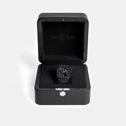 detail Bell & Ross BR 05 Black Ceramic BR05A-BL-CE/SRB
