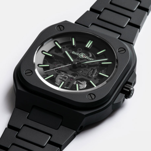 detail Bell & Ross BR 05 Skeleton Black Lum Ceramic BR05A-BLM-SKCE/SCE