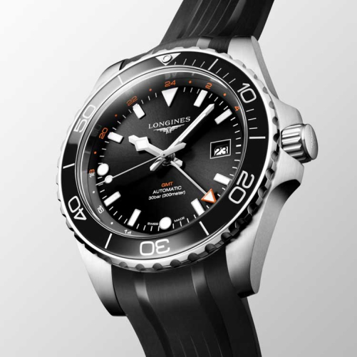 detail Longines HydroConquest GMT L3.890.4.56.9