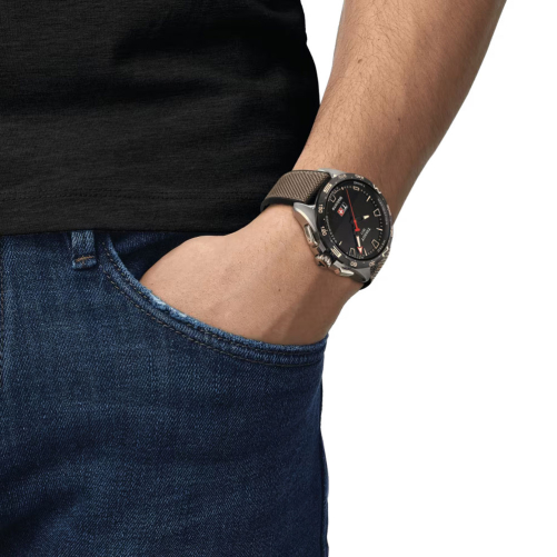 detail Tissot T-Touch Connect Solar T121.420.47.051.07